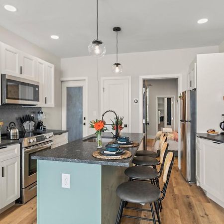 Passyunk Square Spacious 1 Bedroom Oasis- Huge Deck Philadelphia Exterior photo