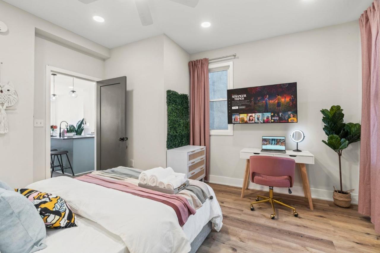 Passyunk Square Spacious 1 Bedroom Oasis- Huge Deck Philadelphia Exterior photo